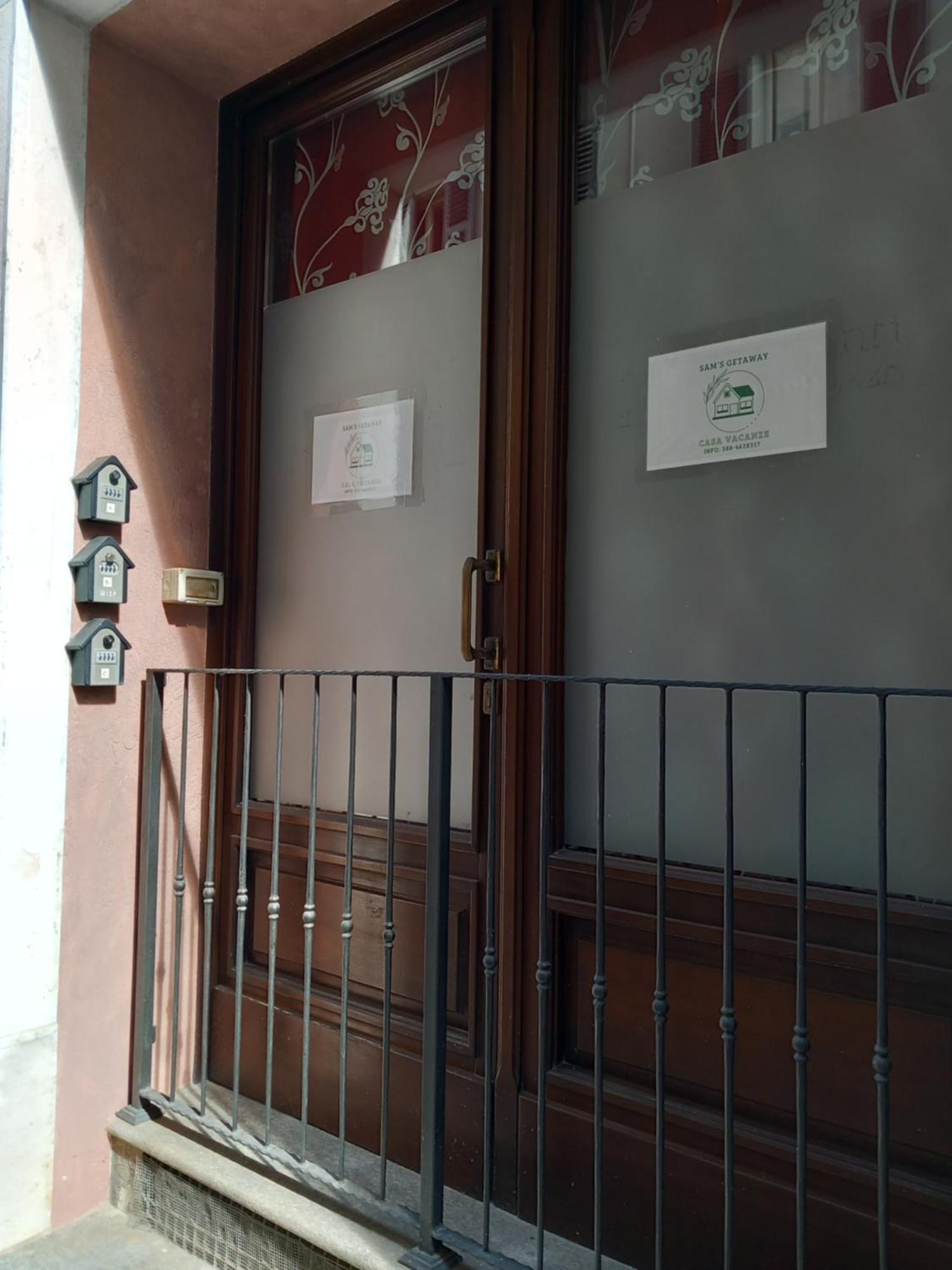 Sam'S Getaway Apartment Mondovi Bagian luar foto