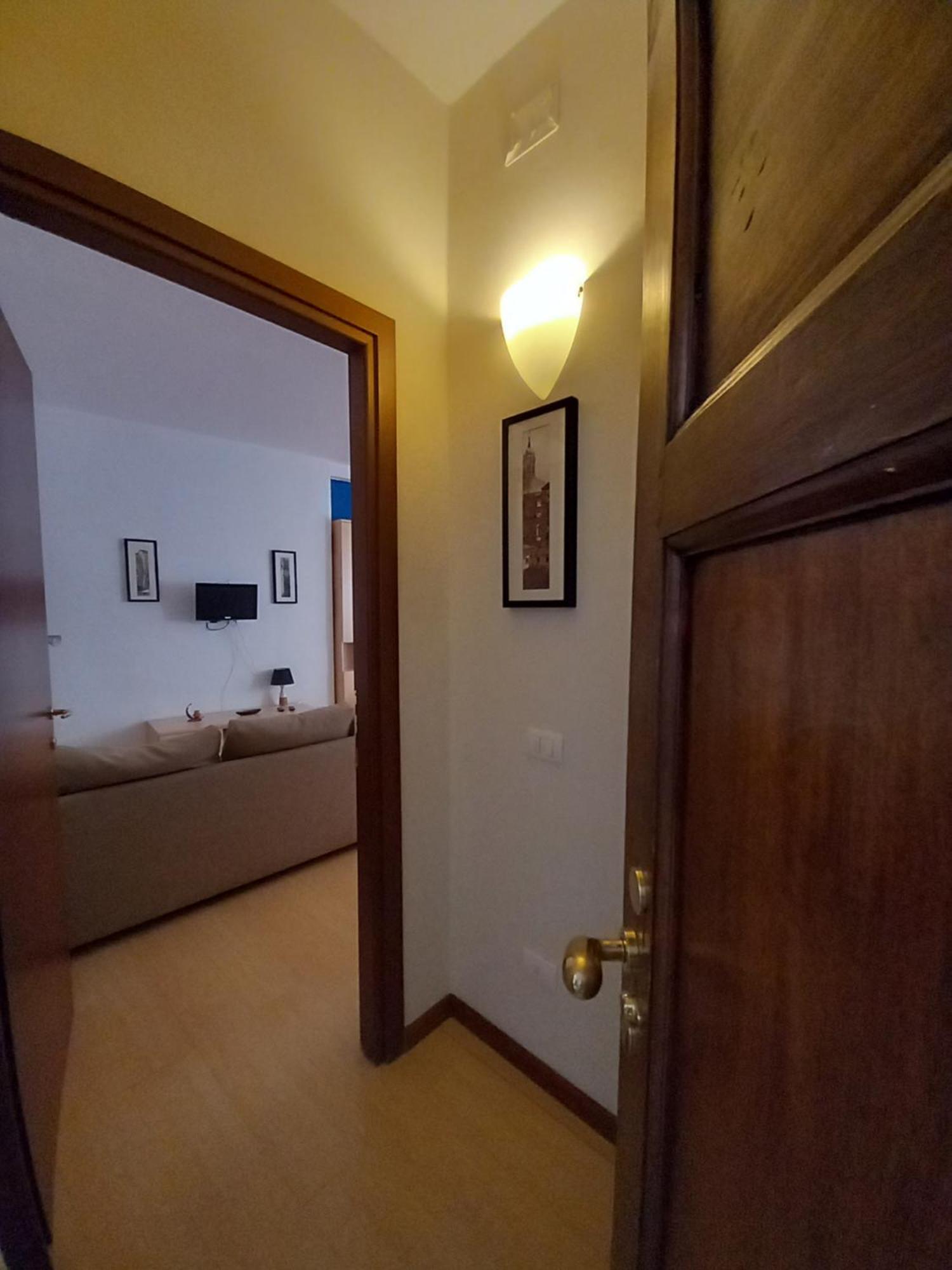 Sam'S Getaway Apartment Mondovi Bagian luar foto