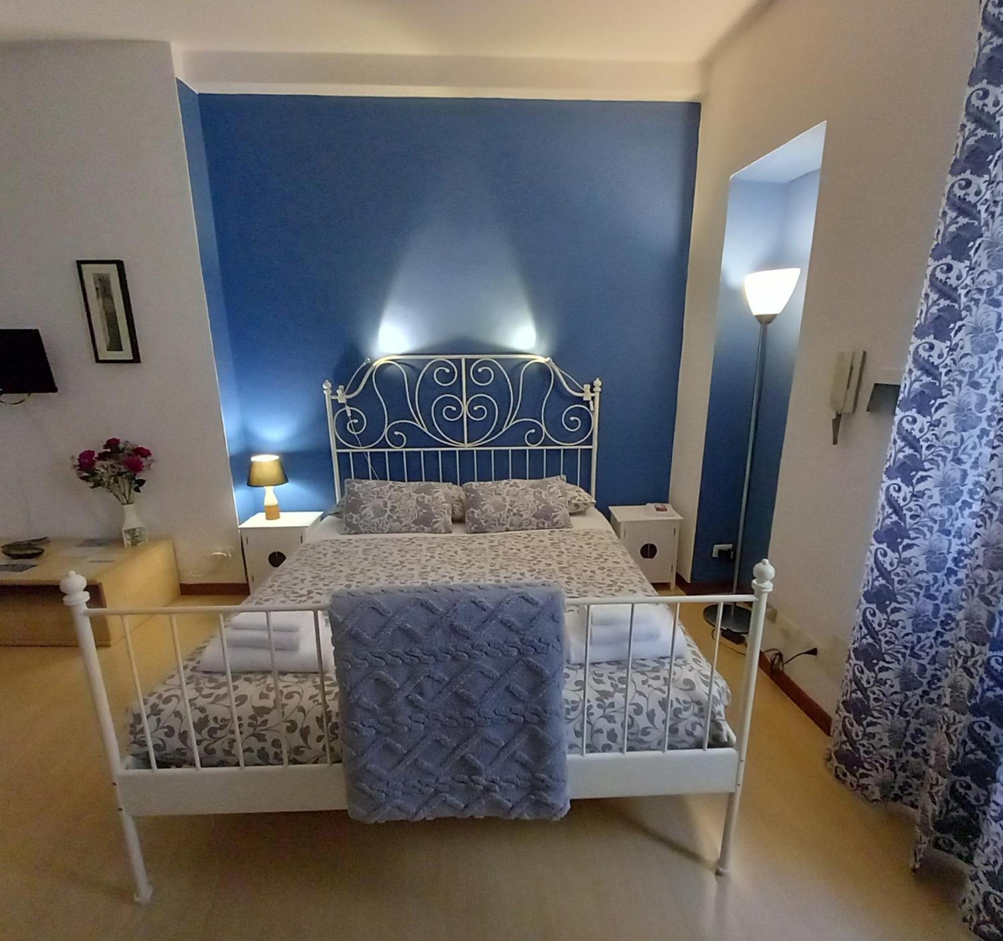 Sam'S Getaway Apartment Mondovi Bagian luar foto