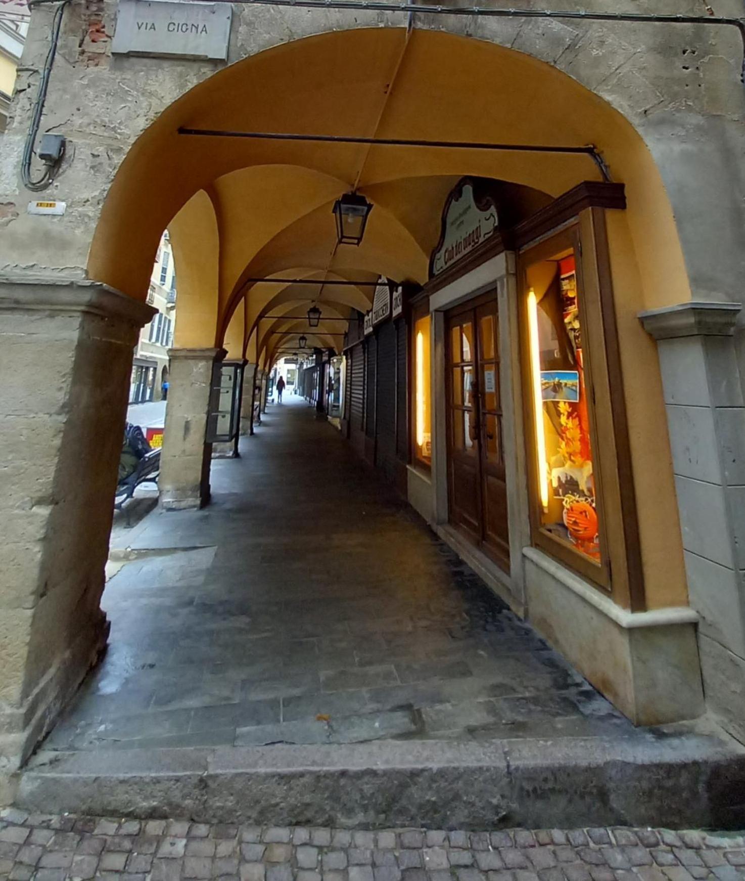 Sam'S Getaway Apartment Mondovi Bagian luar foto