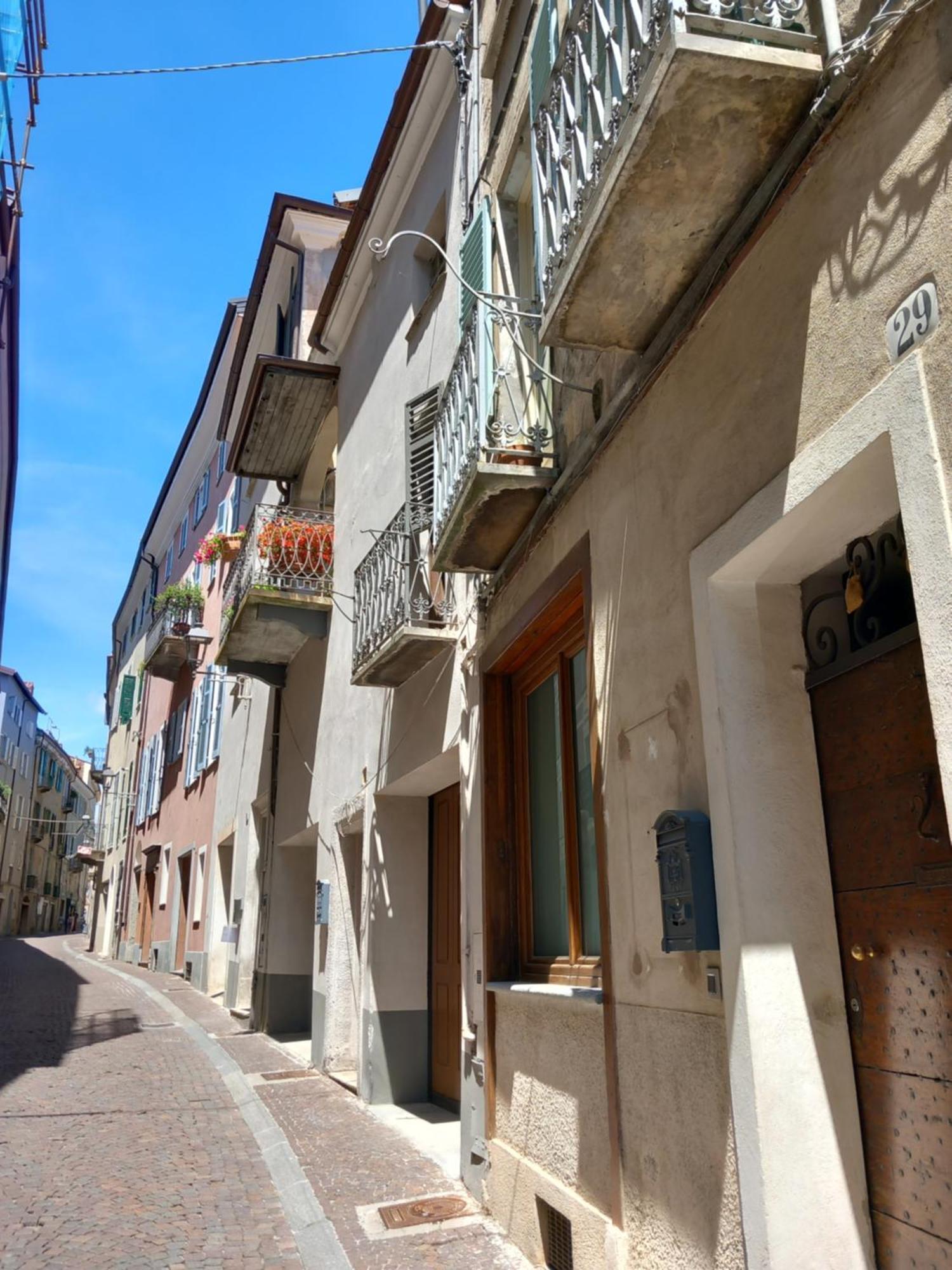 Sam'S Getaway Apartment Mondovi Bagian luar foto