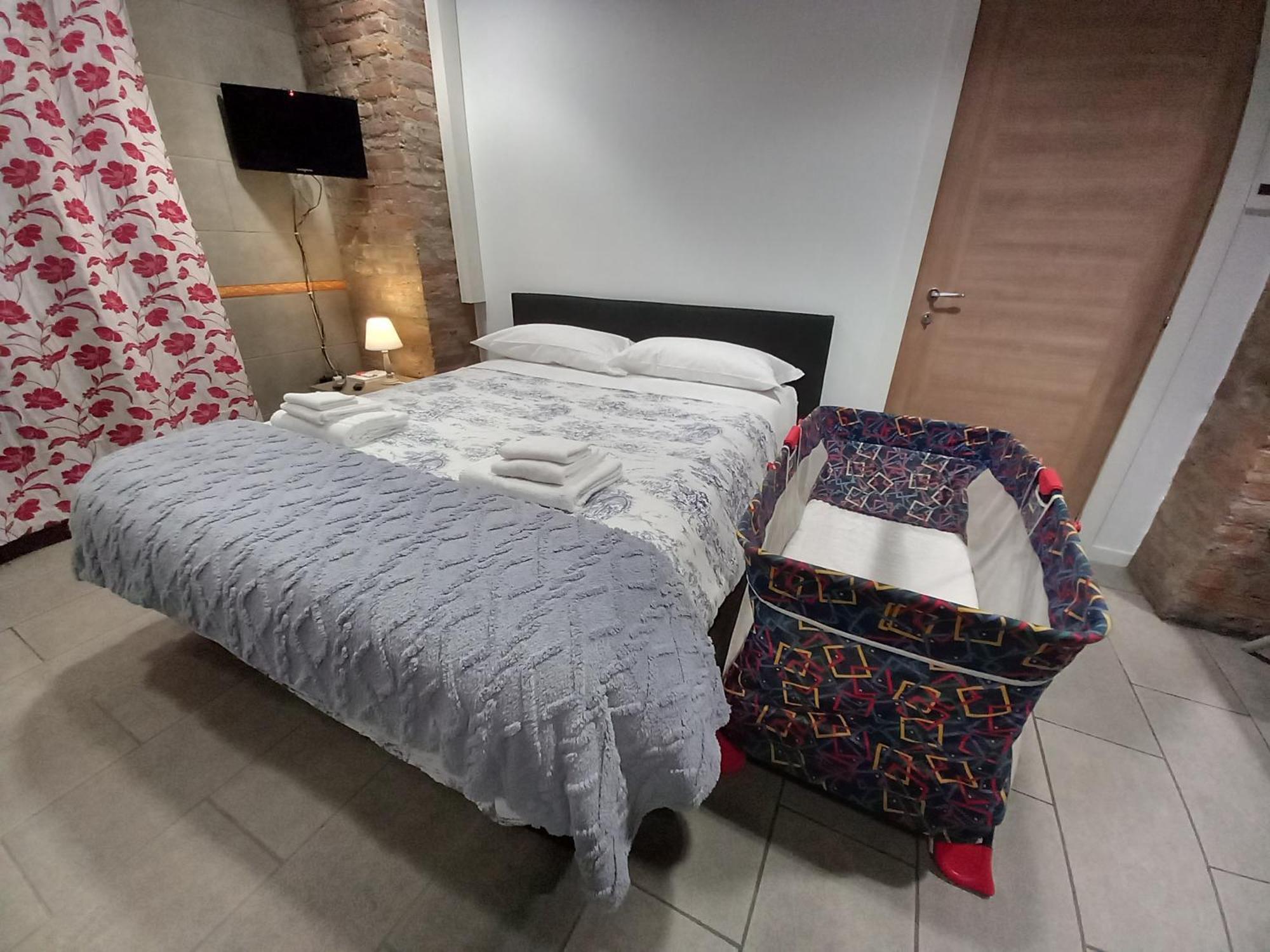 Sam'S Getaway Apartment Mondovi Bagian luar foto